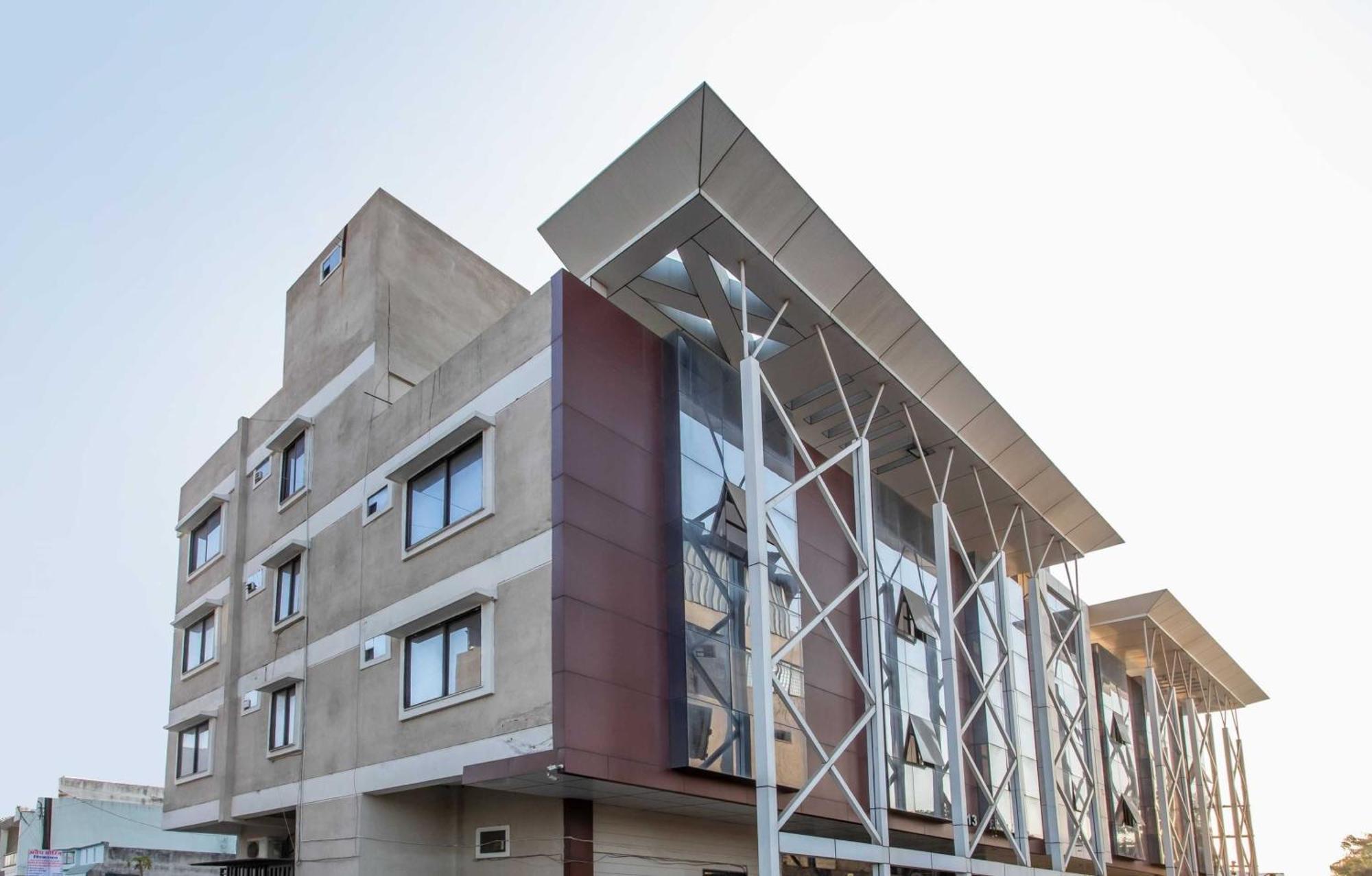 Capital O Swan Paradise Indore Exterior foto